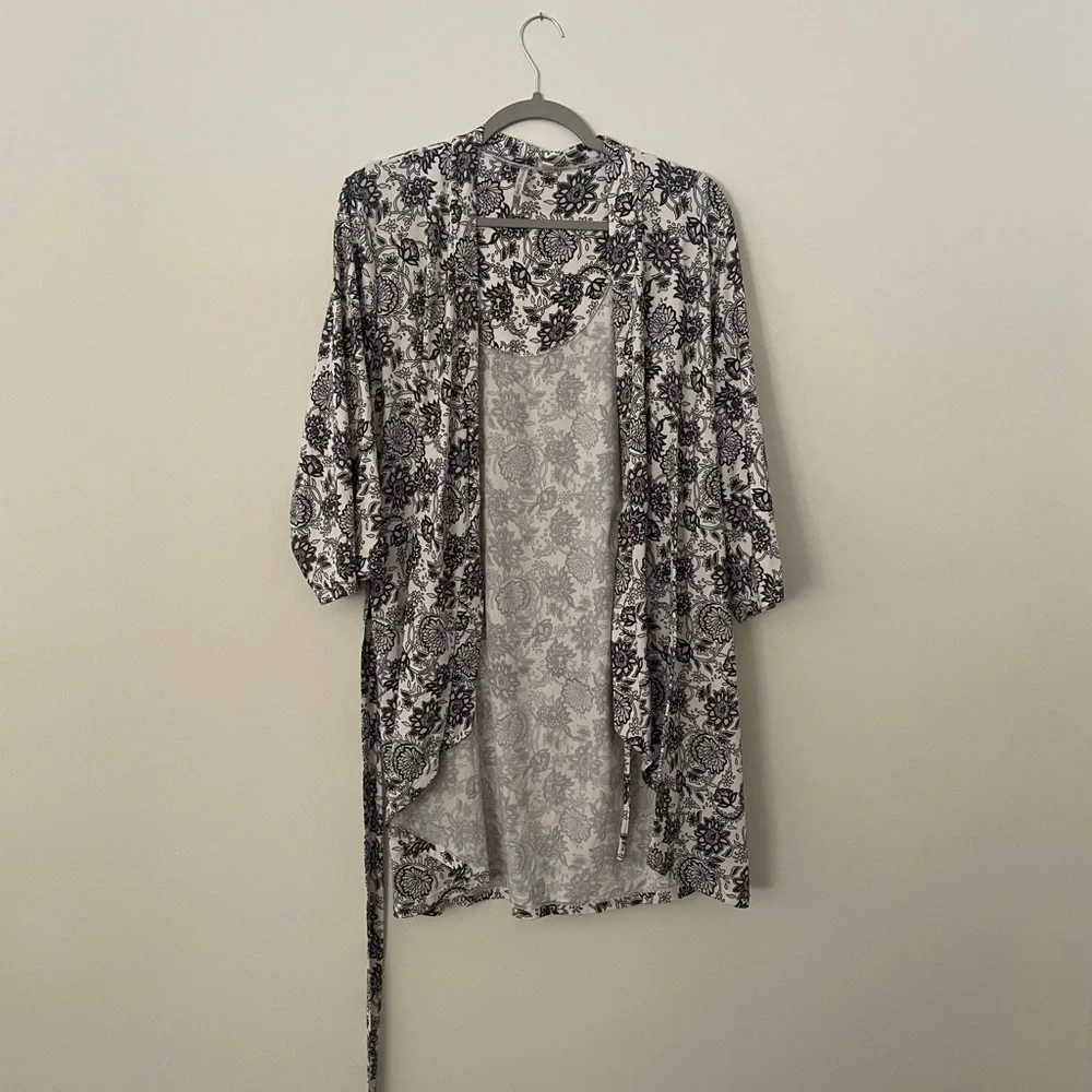 Sleepwear Robe - Picture 2 of 3